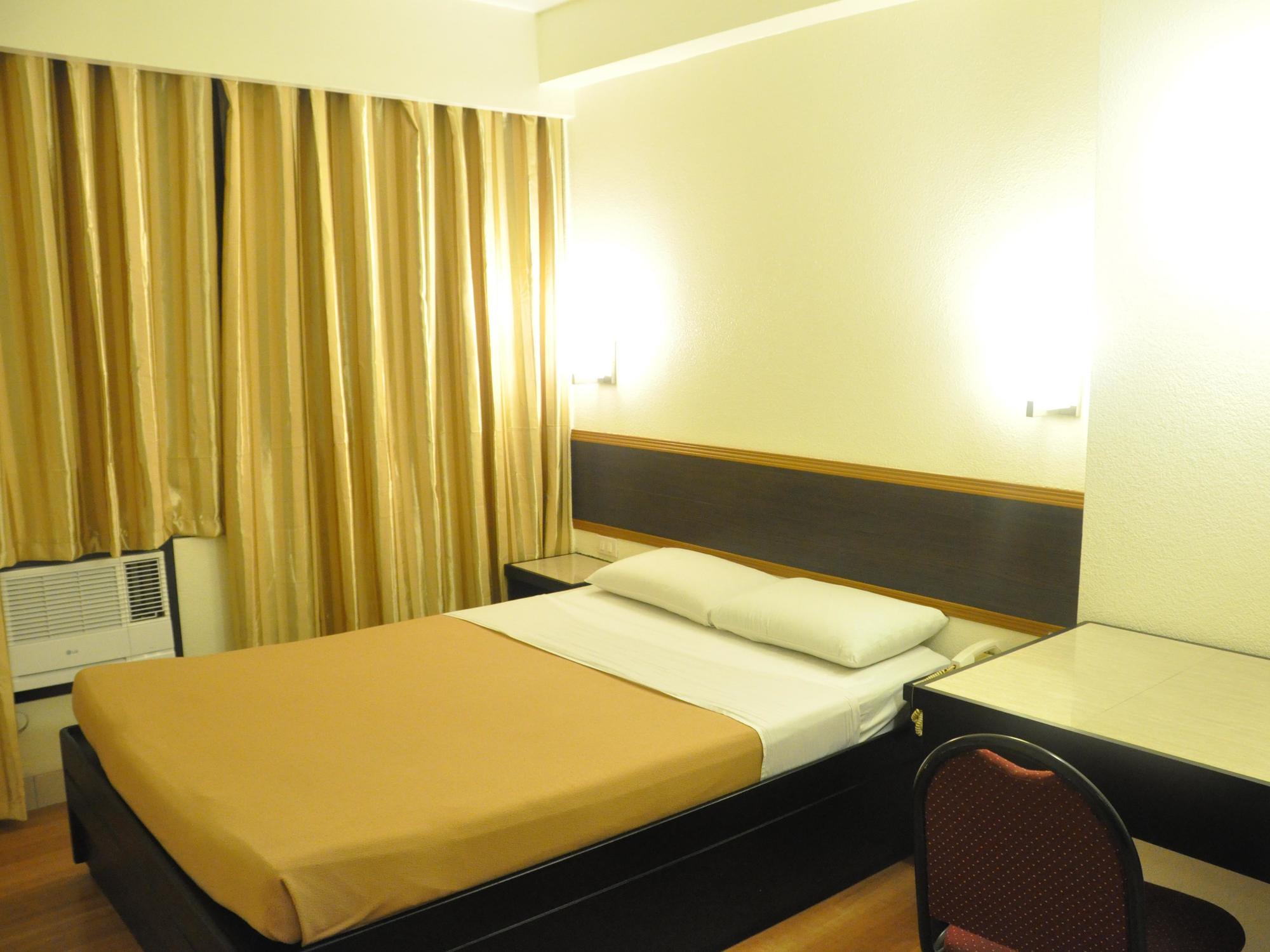 Iloilo Midtown Hotel Exterior photo